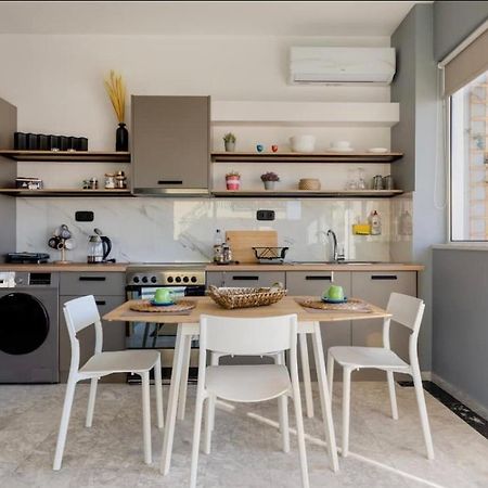 Апартаменти Loft With Private Parking Афіни Екстер'єр фото